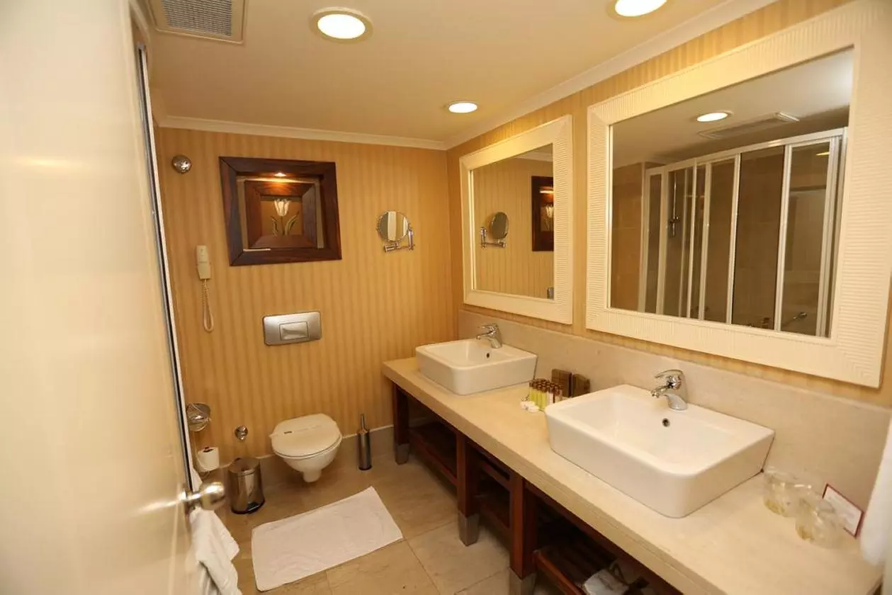 MEDERRESORT_SHABAVIZ (7).jpg